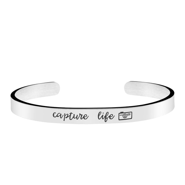 Capture Life bracelets